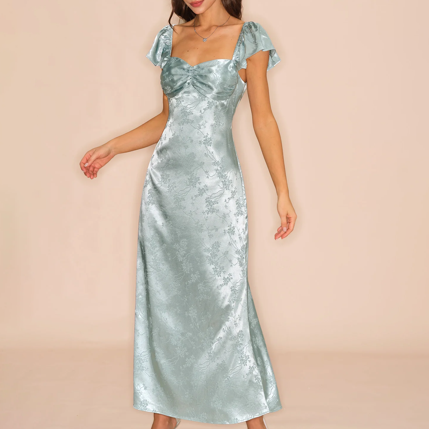 Grünes Maxi‑Kleid mit Herzausschnitt, Kappenärmeln und floralem Jacquard‑Muster